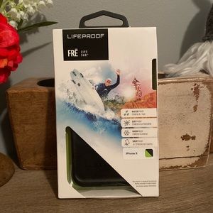 iPhone X XS lifeproof case